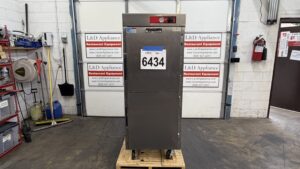 6434 Vulcan VHP18 warming cabinet (2)