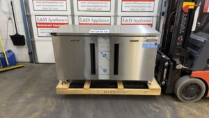 6460 Traulsen CLUC-60F-SD-LR Freezer under counter (5)