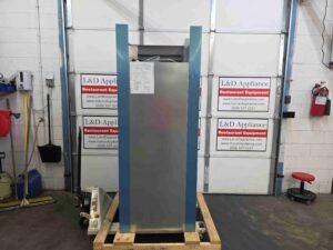 6479 Traulsen RW132W heated cabinet (10)