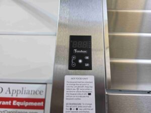 6479 Traulsen RW132W heated cabinet (13)