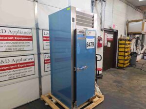 6479 Traulsen RW132W heated cabinet (17)