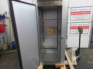 6480 Traulsen G14315P heated cabinet (5)