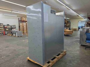 6483 Traulsen RRI232LUT-FHS roll in refrigerator 2-door (1)