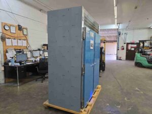 6483 Traulsen RRI232LUT-FHS roll in refrigerator 2-door (7)