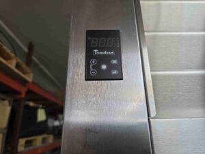 6488 Traulsen RRI132LUT-FHS roll in cooler (4)