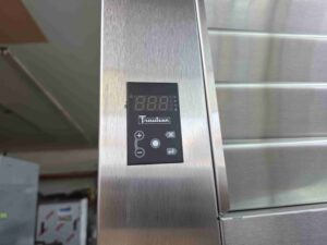 6494 Traulsen RRI132HUT-FHS roll in cooler (11)