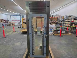 6497 Traulsen pas through refrigerator cooler RHT132WPUT FHG 13 6497 Traulsen RHT132WPUT-FHG Refrigerator 6497 Traulsen pass through refrigerator cooler RHT132WPUT-FHG (13)