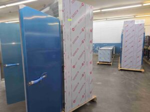 6592 Traulsen ARI332LUT-FHS 3-door keg roll in cooler (7)