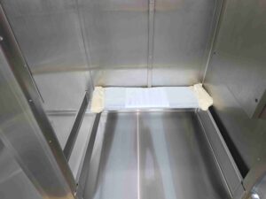 6595 Traulsen ARI232LUT-FHS roll in keg refrigerator (5)