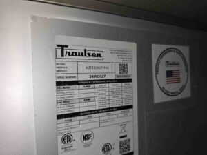6596 Traulsen ADT232NUT-FHS dual temp freezer cooler (7)