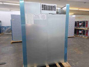 6600 ALT226WUT FHS Traulsen 2 Door Freezer 7 6600 Traulsen ALT226WUT-FHS Freezer 6600 - ALT226WUT-FHS Traulsen 2 Door Freezer (7)