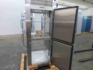 6602 Traulsen AHF132WP-HHG warming cabinet (1)