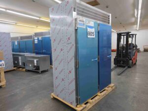 6605 Traulsen RR232HP-X0038 (3)