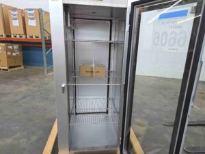 6606 Traulsen G1A312P pass through warmer (4)