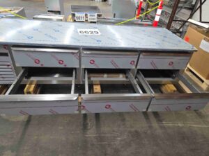 6629 Vulcan VE096HT refrigerated chef base stand 5 6629 Vulcan VE096HT 96 Chef Base 6629 Vulcan VE096HT refrigerated chef base stand (5)