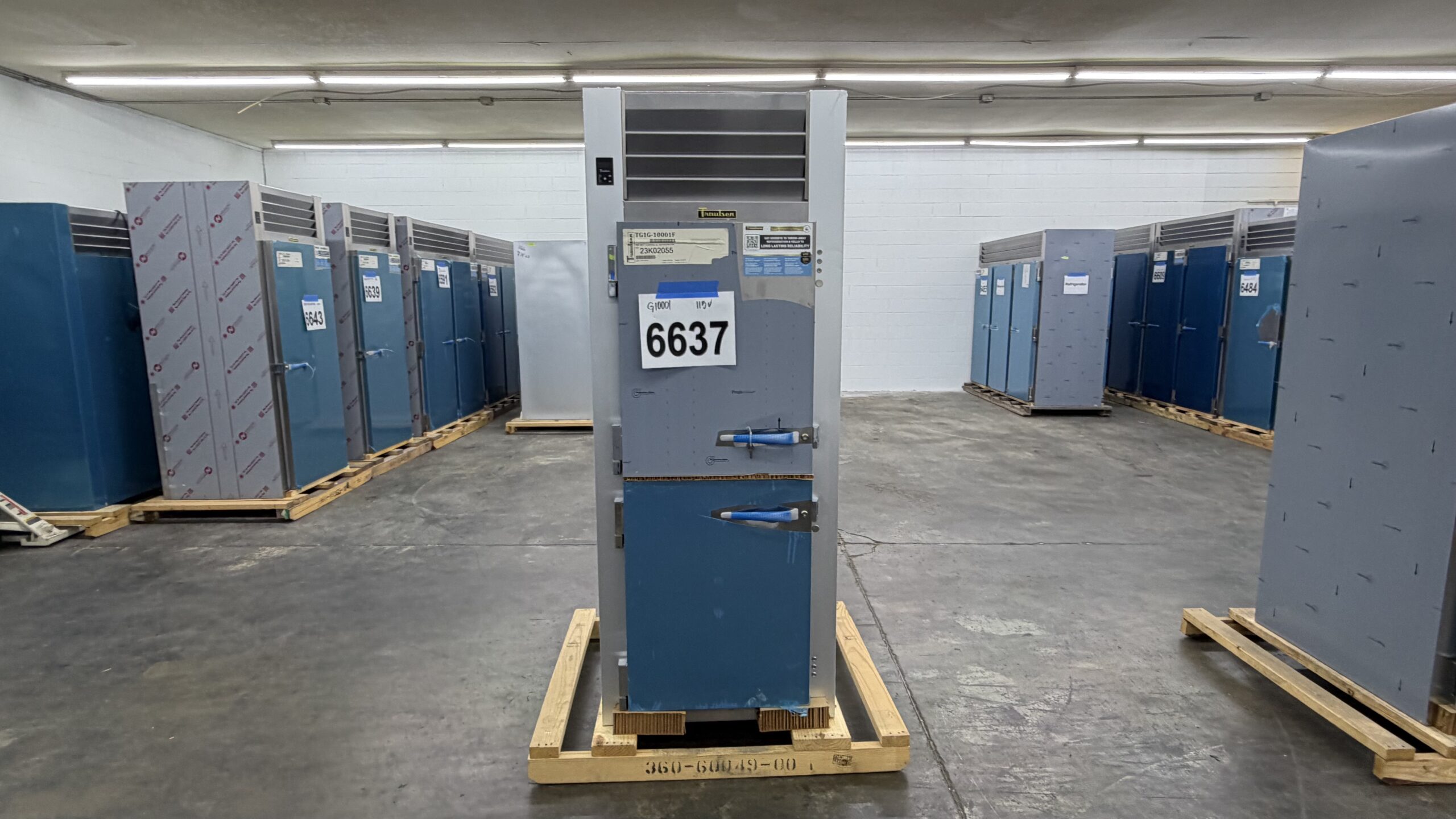 6637 Traulsen G10001 refrigerator 5 scaled 6637 Traulsen G10001 Refrigerator 6637 Traulsen G10001 refrigerator (5)