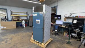 6643 Traulsen Keg roll in cooler SRRI132LUT FHS 3 6643 Traulsen SRRI132LUT-FHS Keg Refrigerator 6643 Traulsen Keg roll in cooler SRRI132LUT-FHS (3)