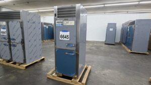 6645 Traulsen Refrigerator RHT132WUT-HHS (4)