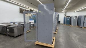 6646 Traulsen RRI132LUT FHG roll in keg refrigerator 2 6646 Traulsen RRI132LUT-FHG Keg Refrigerator 6646 Traulsen RRI132LUT-FHG roll in keg refrigerator (2)