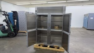 6647 Vulcan RHT232WUT HHS refrigerator 6 6647 Traulsen RHT232WUT-HHS Refrigerator 6647 Vulcan RHT232WUT-HHS refrigerator (6)