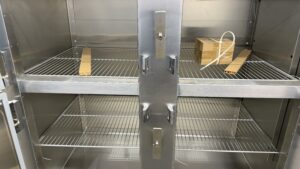 6647 Vulcan RHT232WUT HHS refrigerator 7 6647 Traulsen RHT232WUT-HHS Refrigerator 6647 Vulcan RHT232WUT-HHS refrigerator (7)