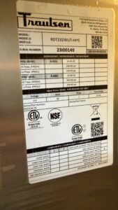 6648 Traulsen RDT232WUT HHS Refrigerator Freezer 2 6648 Traulsen RDT232WUT-HHS Refrigerator Freezer 6648 Traulsen RDT232WUT-HHS Refrigerator Freezer (2)