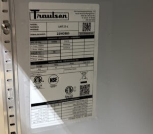 6653 Traulsen UHT27 refrigerator (6)