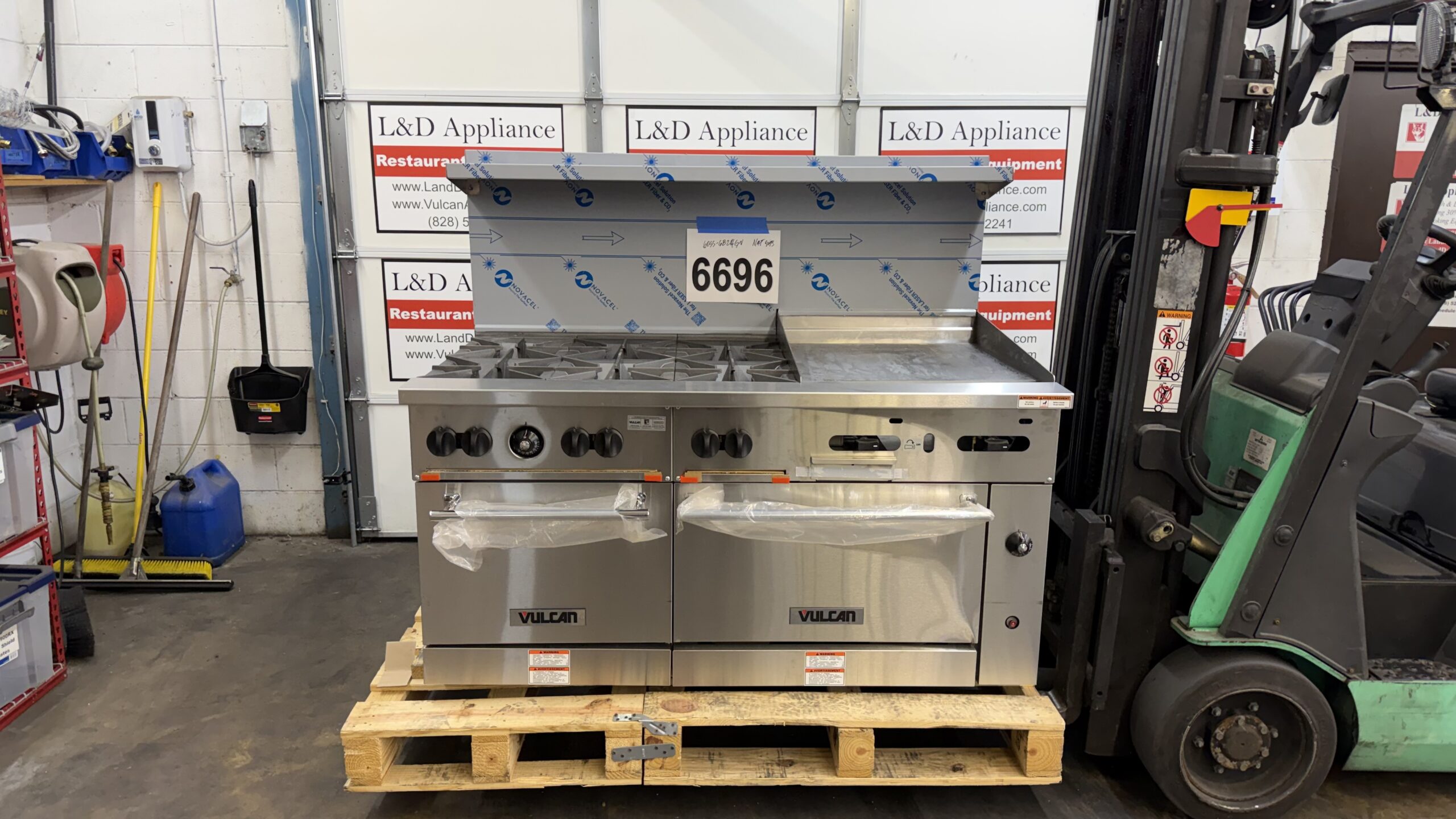 6696 Vulcan 60SS 6B24GN Gas Range 8 scaled 6695 Vulcan Range 60SS-6B24GN 6696 Vulcan 60SS-6B24GN Gas Range (8)