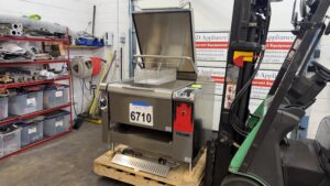 6710 Vulcan VPP28E-480 Tilt braising pan electric automatic (2)