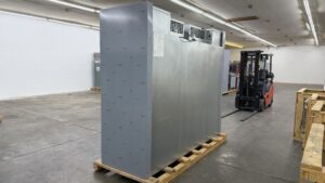 6731 Traulsen RIF332LUT FHS roll in freezer 6 6731 Traulsen RIF332LUT-FHS Roll in Freezer