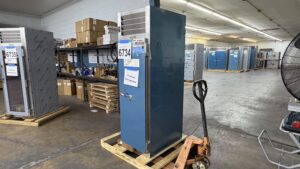 6734 Traulsen RHT132DUT-FHS cooler (10)