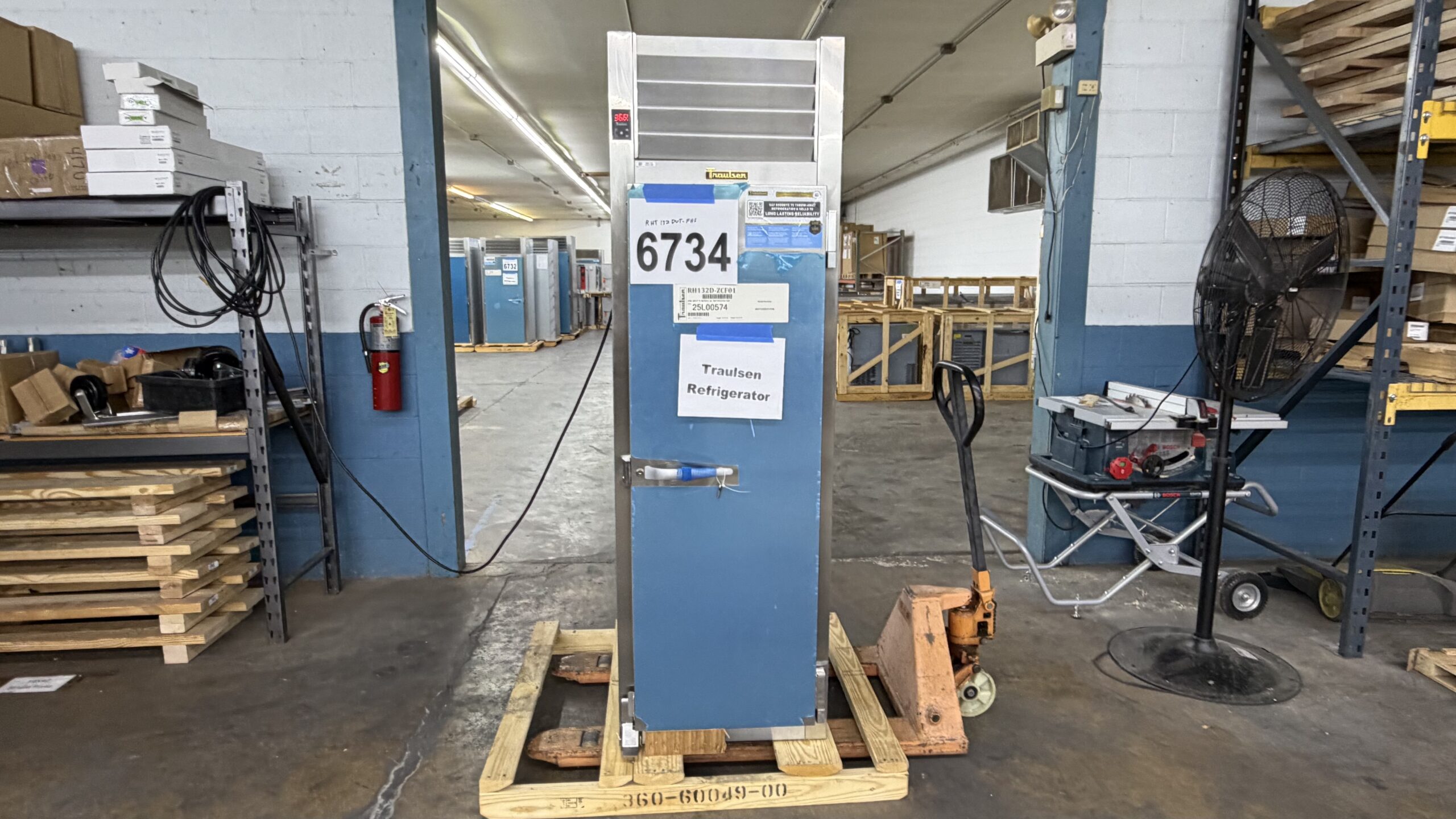 6734 Traulsen RHT132DUT-FHS cooler (7)