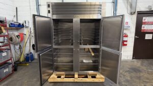 6736 Traulsen RDH232WUT-HHS warmer cooler combo (2)