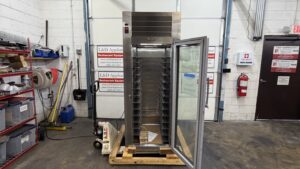 6738 Traulsen RHT132WPUT-FHG cooler (4)