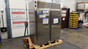 6740 Traulsen RDH232WUT-FHS warmer cooler (5)