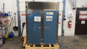 6743 Traulsen RLT232WUT-FHS freezer (5)