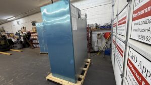 6753 Traulsen RHT232NUT HHS split door cooler 1 6753 Traulsen RHT232NUT-HHS Refrigerator 6753 Traulsen RHT232NUT-HHS split door cooler (1)