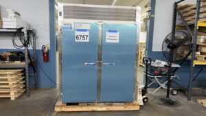 6757 Traulsen ARI232LUT-FHS keg cooler (6)