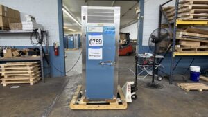 6759 Traulsen RHT132WPUT-HHS cooler (1)