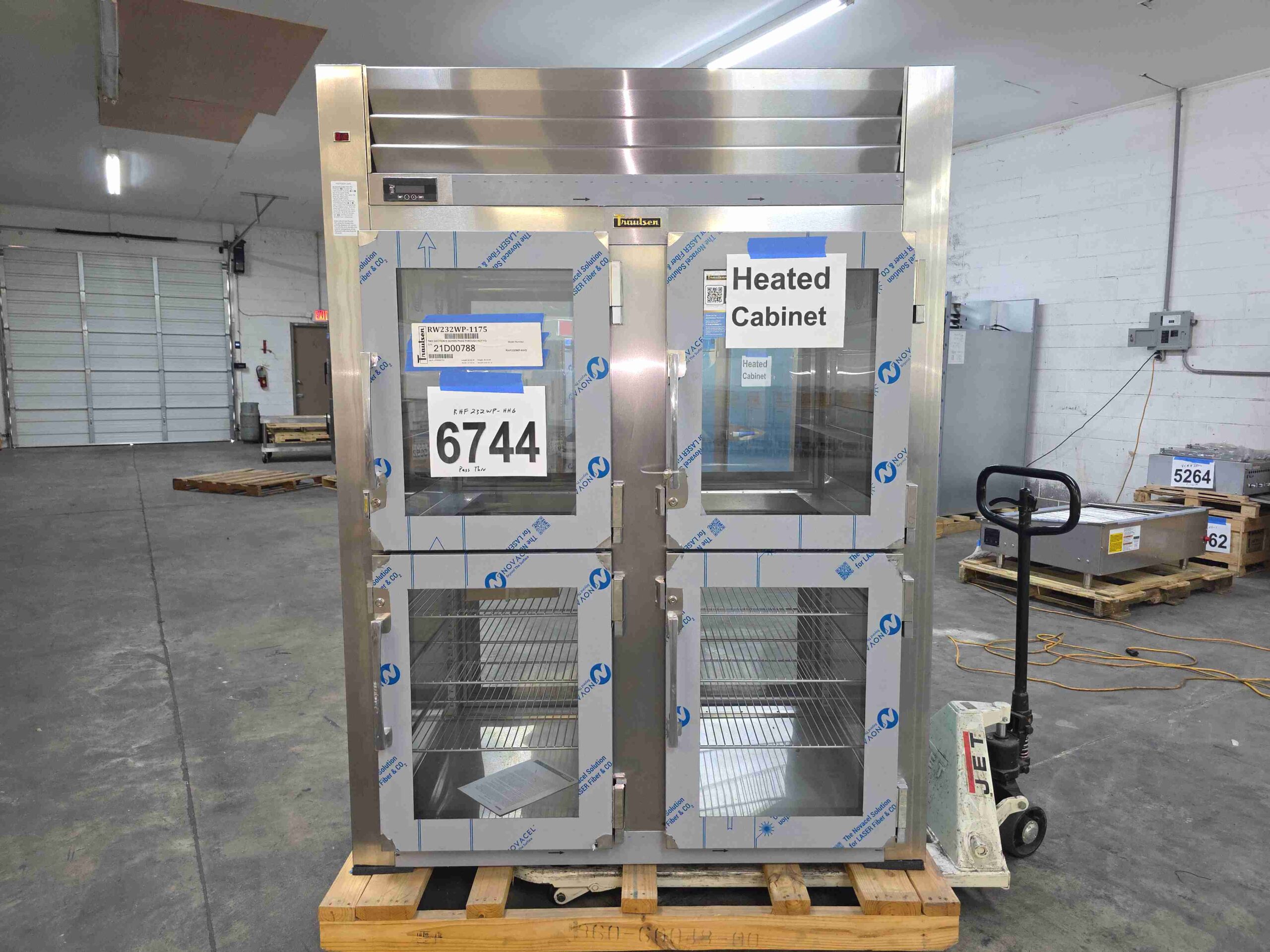 6744 Traulsen RHF232WP-HHG warming cabinet (1)