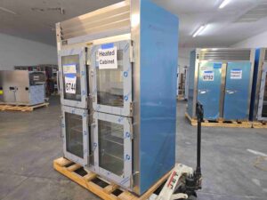 6744 Traulsen RHF232WP-HHG warming cabinet (3)