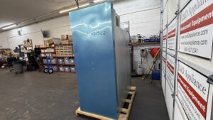 6745 Traulsen RDH232WUT HHS warmer Cooler 3 6745 Traulsen RDH232WUT-HHS Refrigerator Warmer 6745 Traulsen RDH232WUT-HHS warmer Cooler (3)