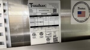 6754 Traulsen RHT232NPUT-FHG cooler (2)