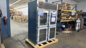 6761 Traulsen G21003 cooler (5)