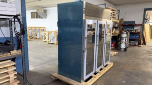 6763 Traulsen RHT332NPUT FHG cooler 3 6763 Traulsen RHT332NPUT-FHG Refrigerator 6763 Traulsen RHT332NPUT-FHG cooler (3)