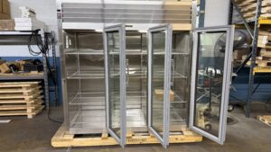 6763 Traulsen RHT332NPUT FHG cooler 7 6763 Traulsen RHT332NPUT-FHG Refrigerator 6763 Traulsen RHT332NPUT-FHG cooler (7)