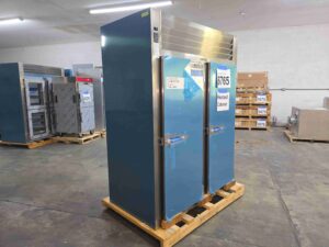 6765 Traulsen RHF232WP-FHG warmer (5)