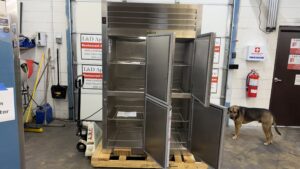 6766 Traulsen RLT232DUT HHS Freezer 6 6766 Traulsen RLT232DUT-HHS Freezer 6766 Traulsen RLT232DUT-HHS Freezer (6)
